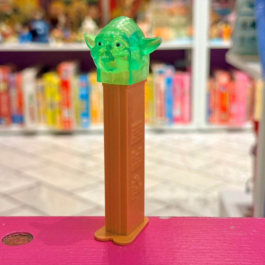 Star Wars: Crystal Green Yoda PEZ Dispenser (2003) - PopCultGang