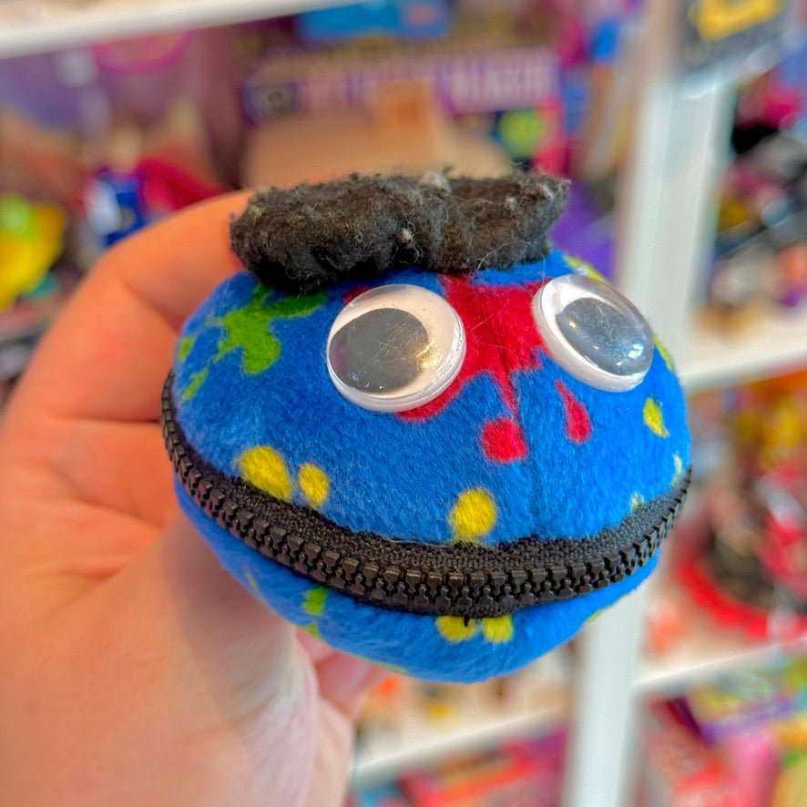Teacher's Pet / Duksedyr Plush Book - Splats (90s) - PopCultGang