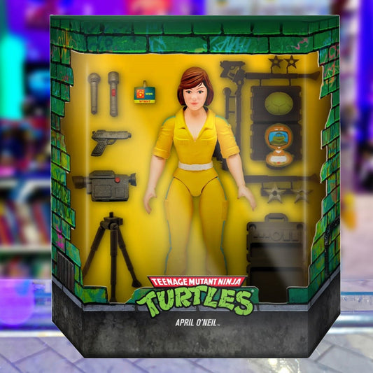 Teenage Mutant Ninja Turtles: Ultimates Wave 3 - April O'Neil (Super7) - PopCultGang