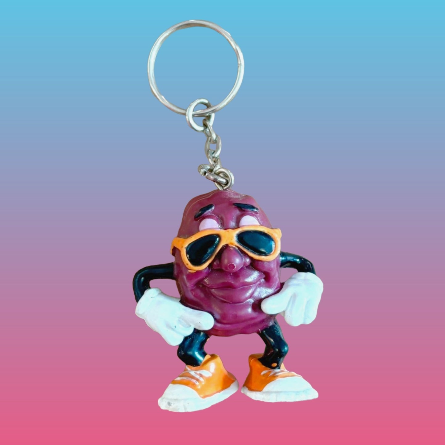 The California Raisins: Sunglasses Raisin Figural Keychain (80s) - PopCultGang
