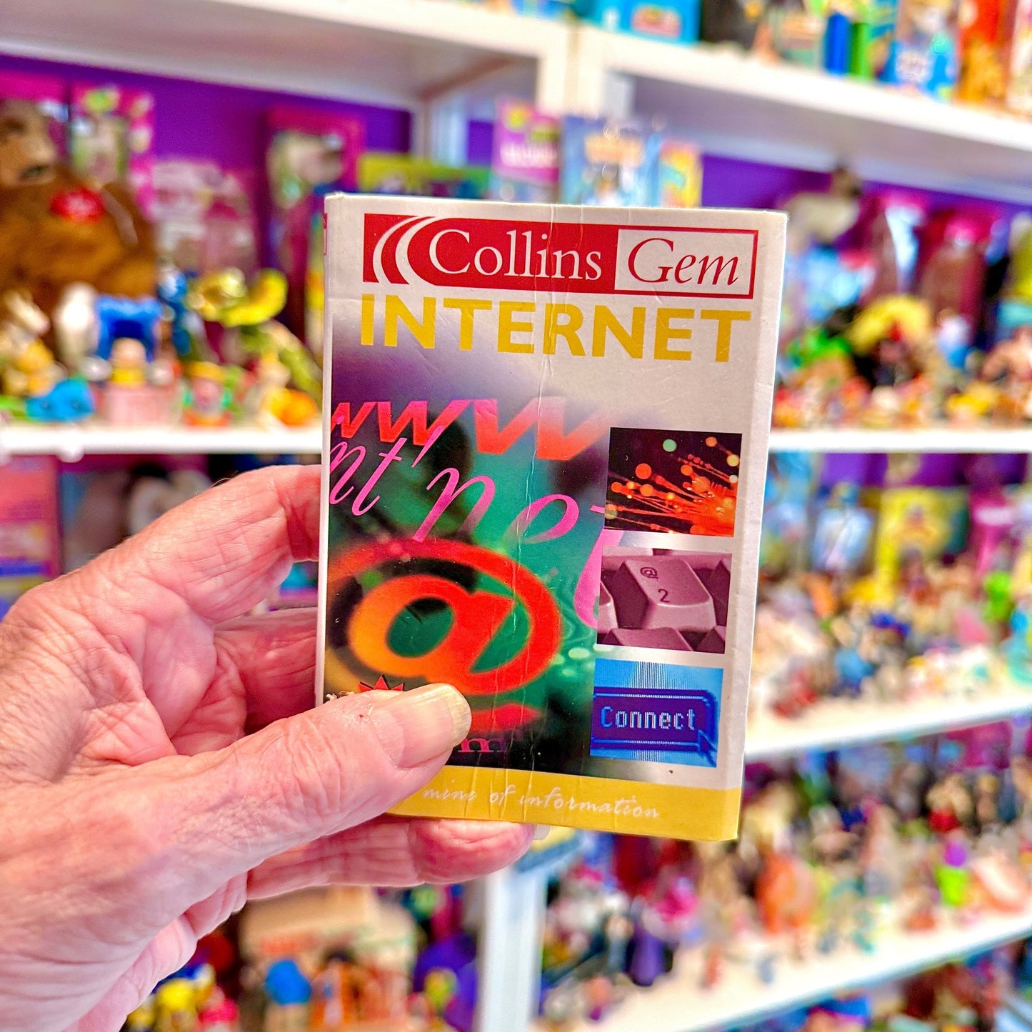 The Internet: 2001 Edition Pocket Book (Collins Gem) - PopCultGang