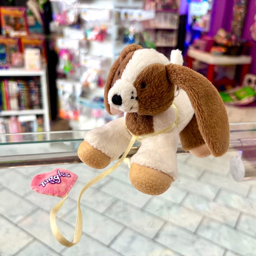 Tiny Tuggles - White & Brown Puppy Walking Plush (90s) - PopCultGang