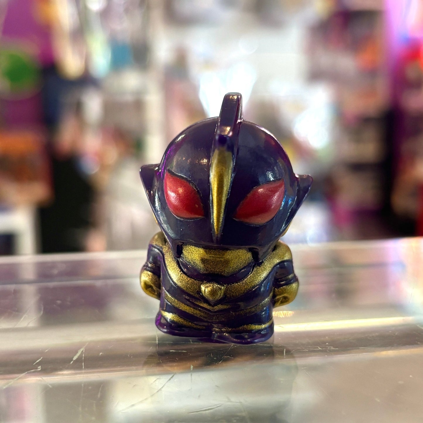 Ultraman: Shadow Finger Puppet Vinyl Figure (Bandai, 90s) - PopCultGang
