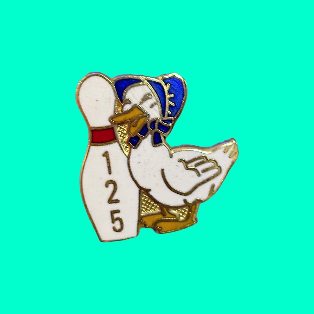 Bowling Funny Vintage Enamel Pin: "1, 2, 3, Goose" (80s)