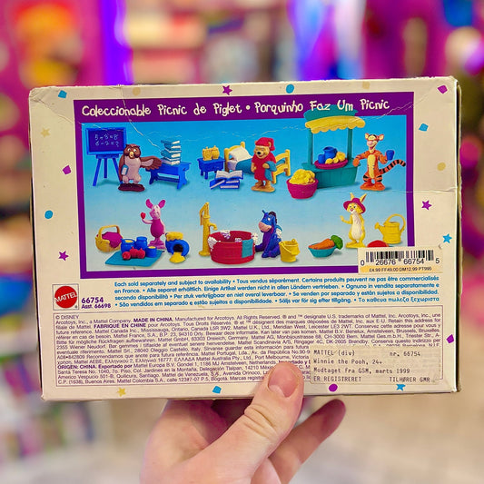 Winnie The Pooh: Picnic with Piglet Collectible Figurine (Hasbro, NIB, 90s) - PopCultGang