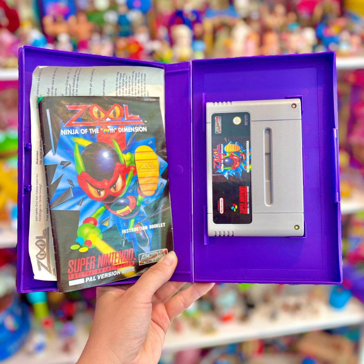 Zool: Ninja of The Nth Dimension (Yapon, Danish rental case variant, Super Nintendo/SNES)