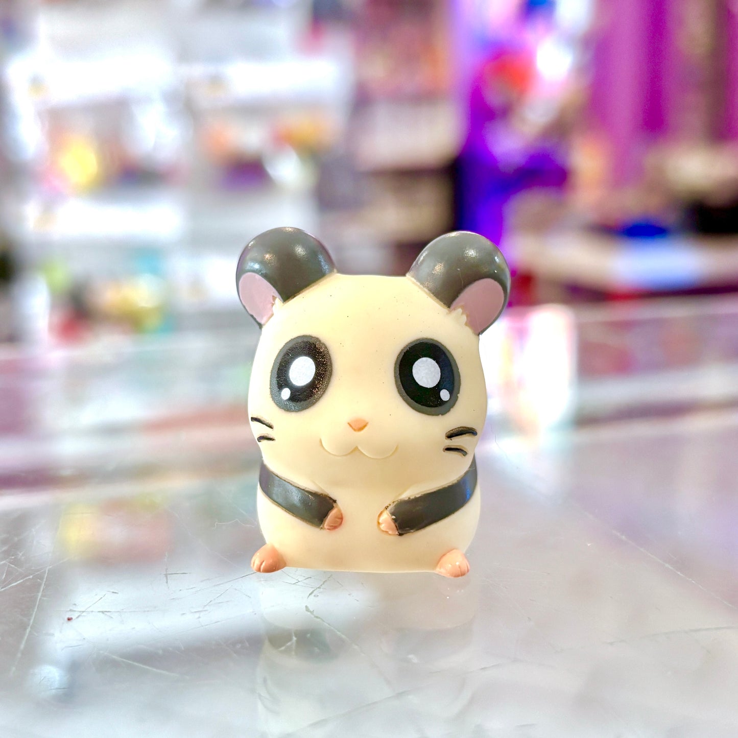 Hamtaro: Panda Ham-Ham - Collectible Finger Puppet Figure (Yujin, 2000s)