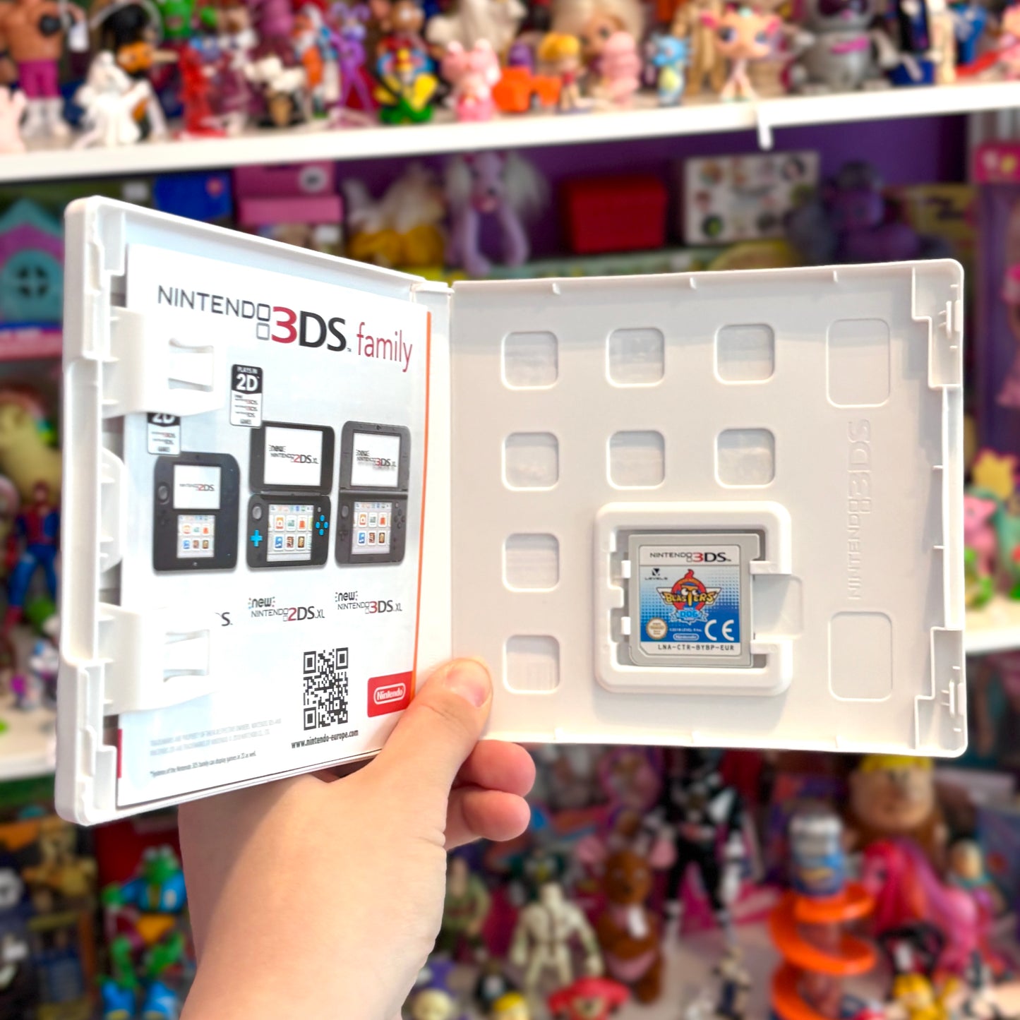 Yo-Kai Watch: Blasters - White Dog Squad (Nintendo 3DS)