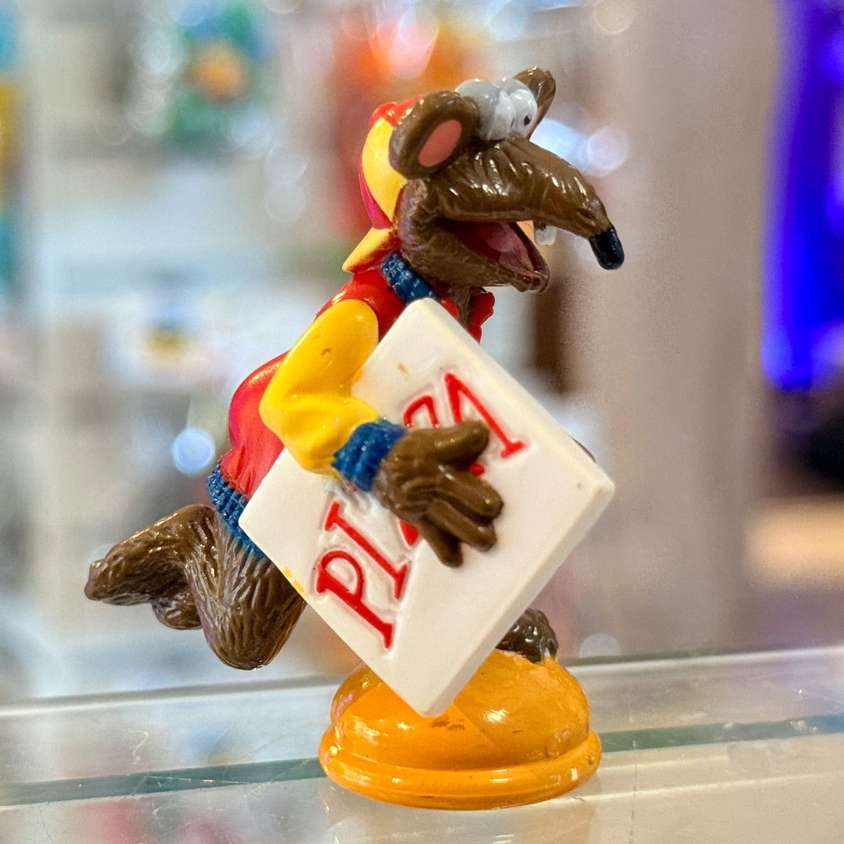 The Muppets: Rizzo The Rat With Pizza PVC Figure - Chess Game Piece (2000s)