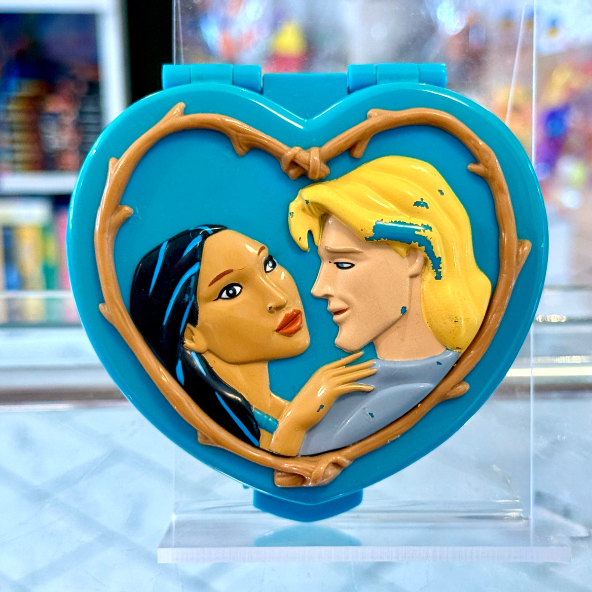 Disney's Pocahontas: Polly Pocket Compact Playset - Complete With All Figures (Mattel, 1995)