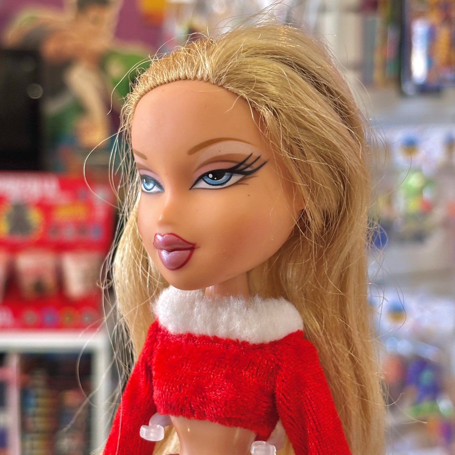 Bratz: Holiday Cloe Fashion Doll (3rd edition, MGA, 2007)
