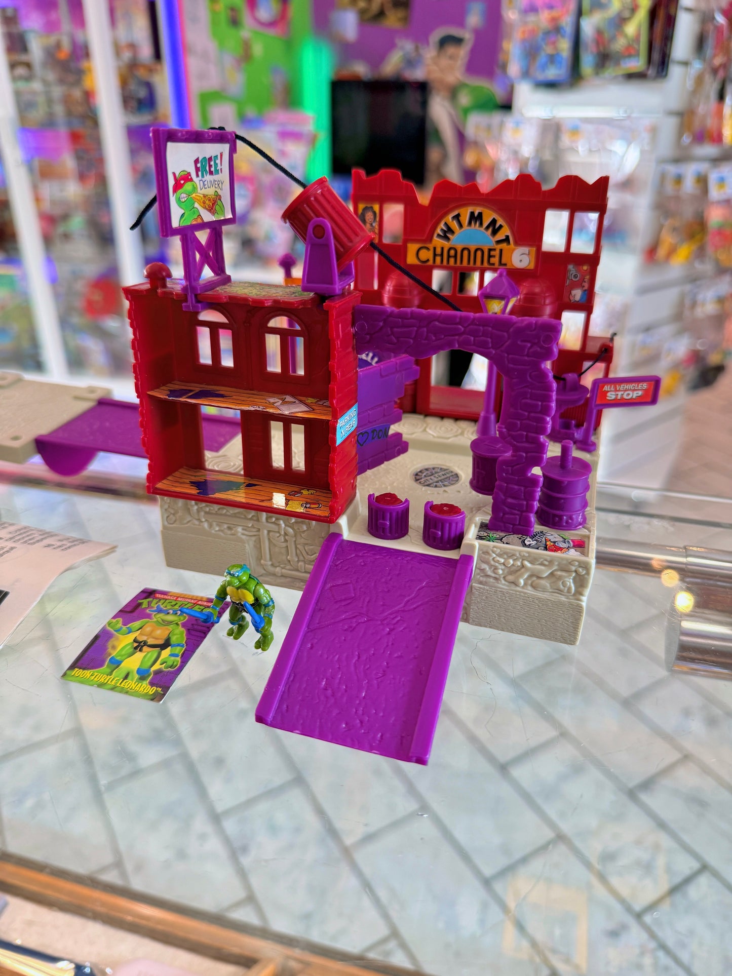 Teenage Mutant Ninja Turtles: Mini Mutants Bodacious Battlesets - City Wars (1994)