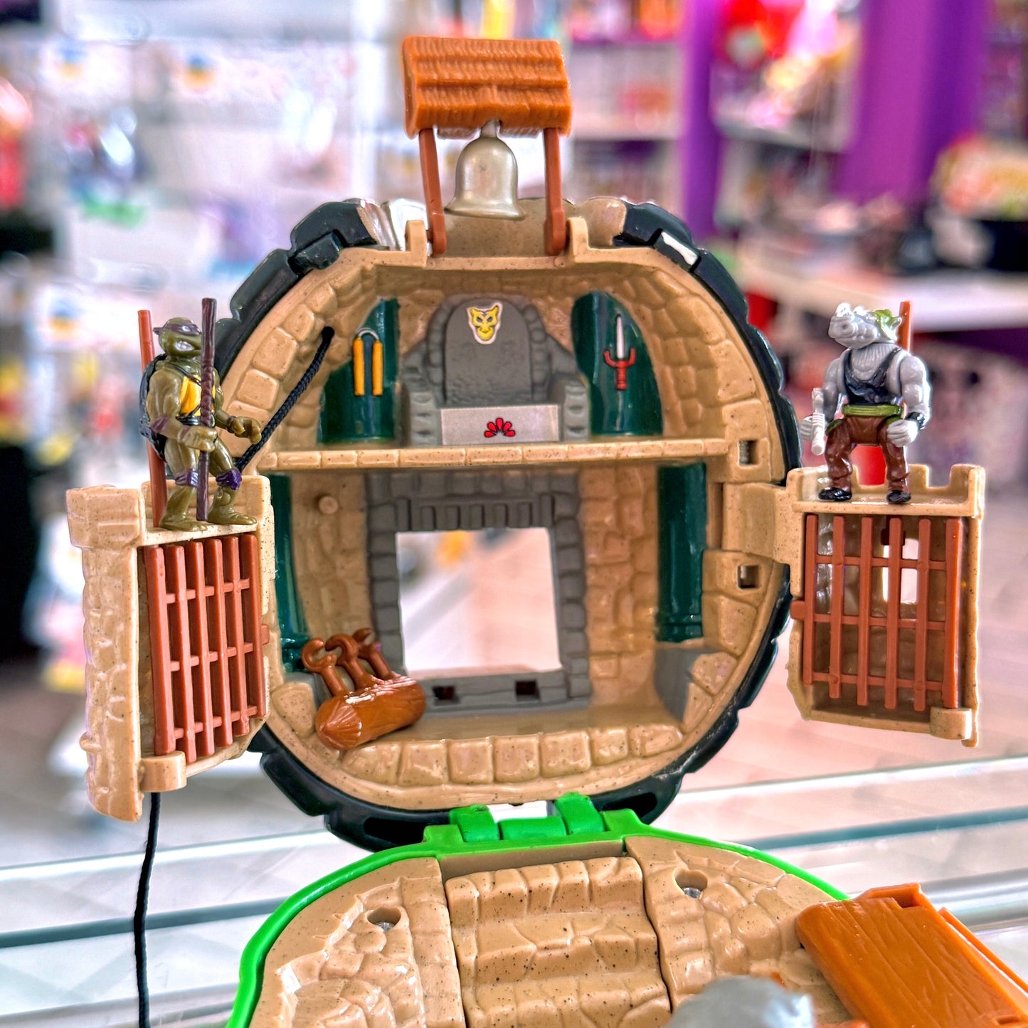 Teenage Mutant Ninja Turtles: Mini Mutants - Raph Feudal Castle Playset (Playmates, 1995)
