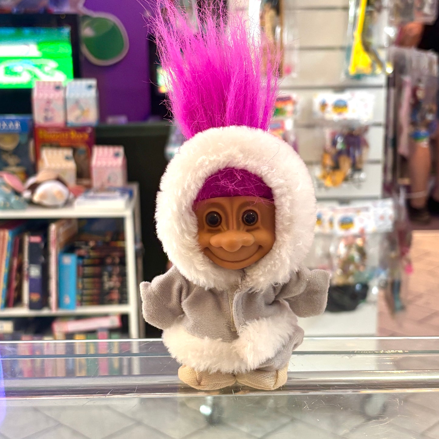 Trolls: Winter Suit Troll Pink Hair (Russ, 90s)