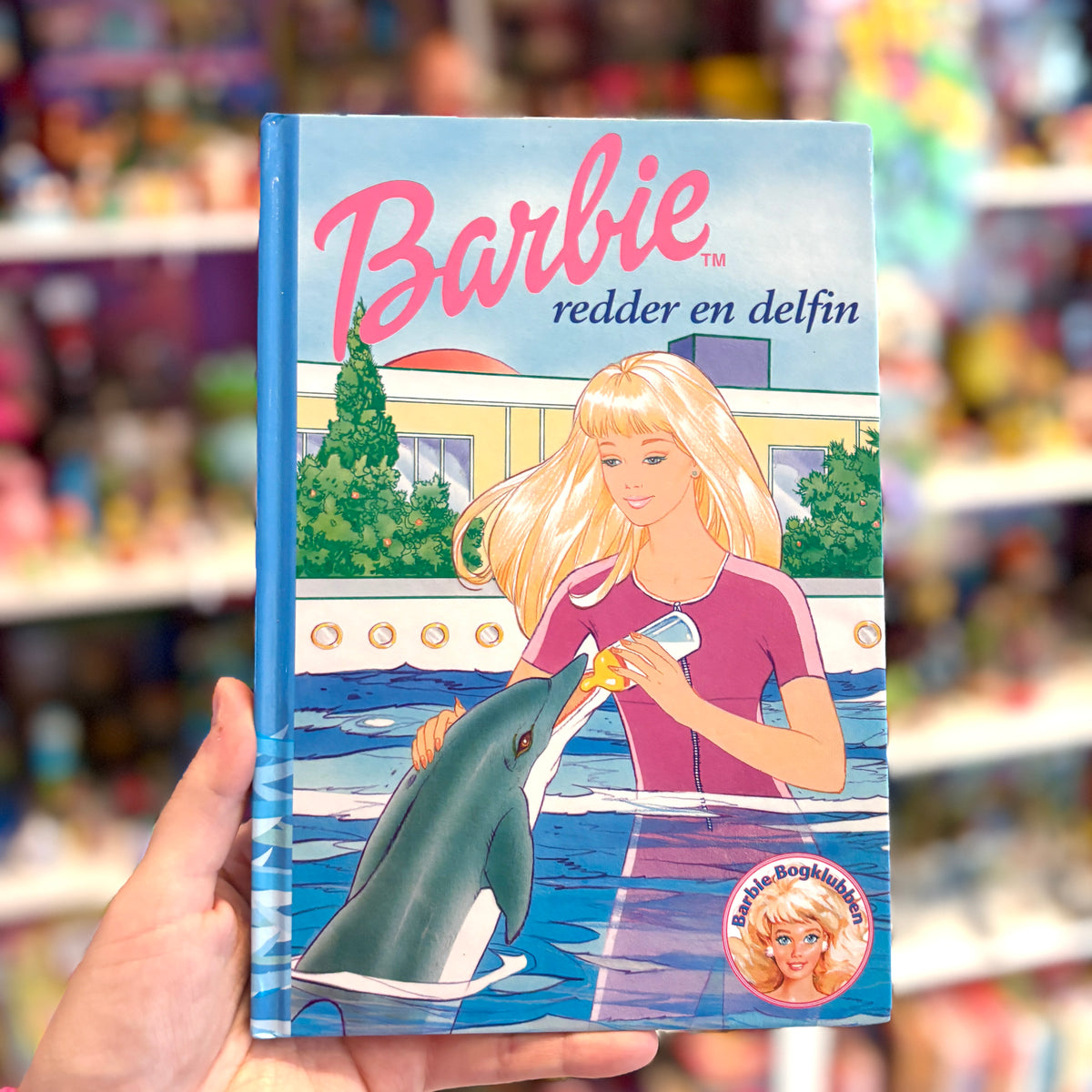 Barbie Book Club: Barbie Redder En Delfin (Danish, 90s)