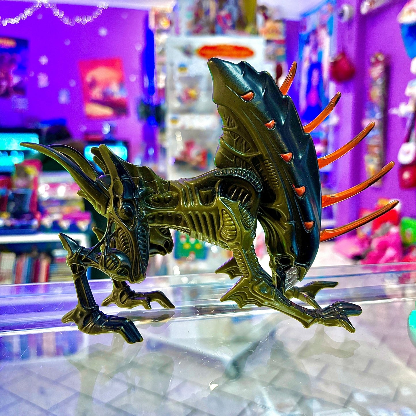 Aliens: Wild Boar Action Figure (Kenner, 1994) - PopCultGang