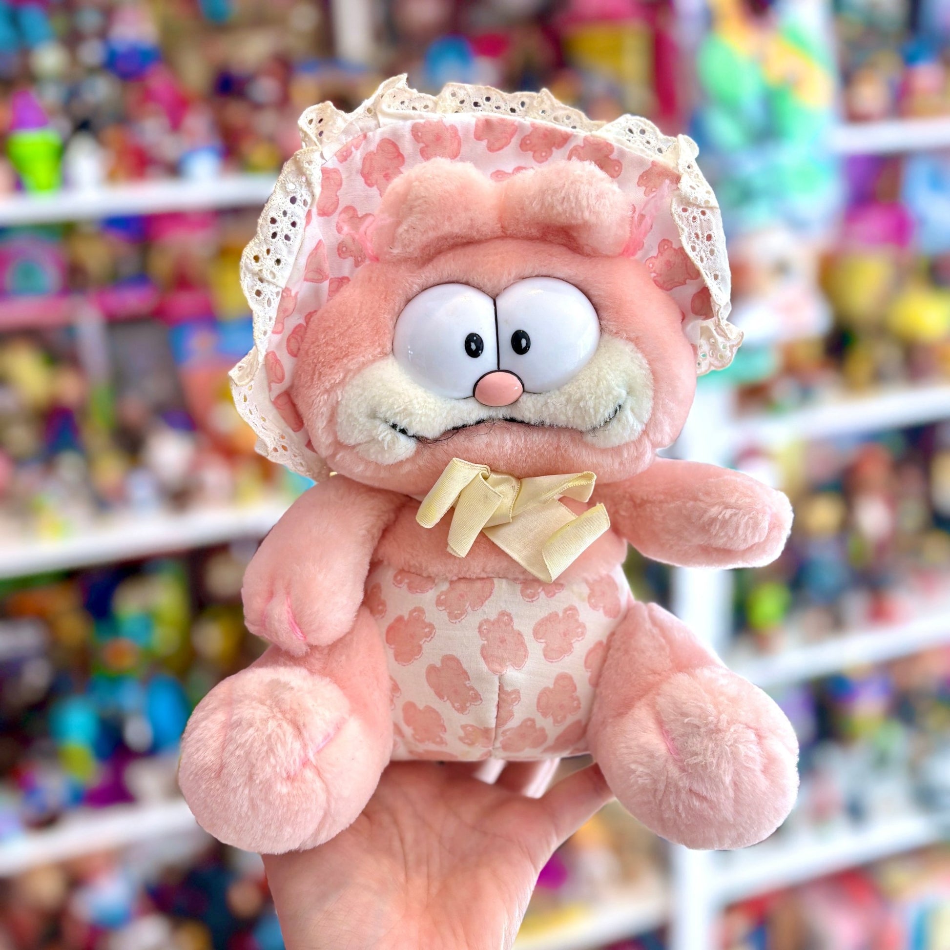 Baby Garfield Pink Plush (Dakin, 1981) - PopCultGang