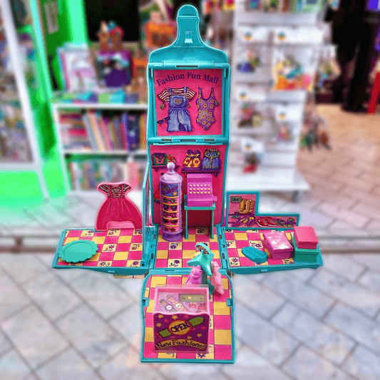 Backpack Club: Fashion Fun Mall Playset (Galoob, 90s) - PopCultGang