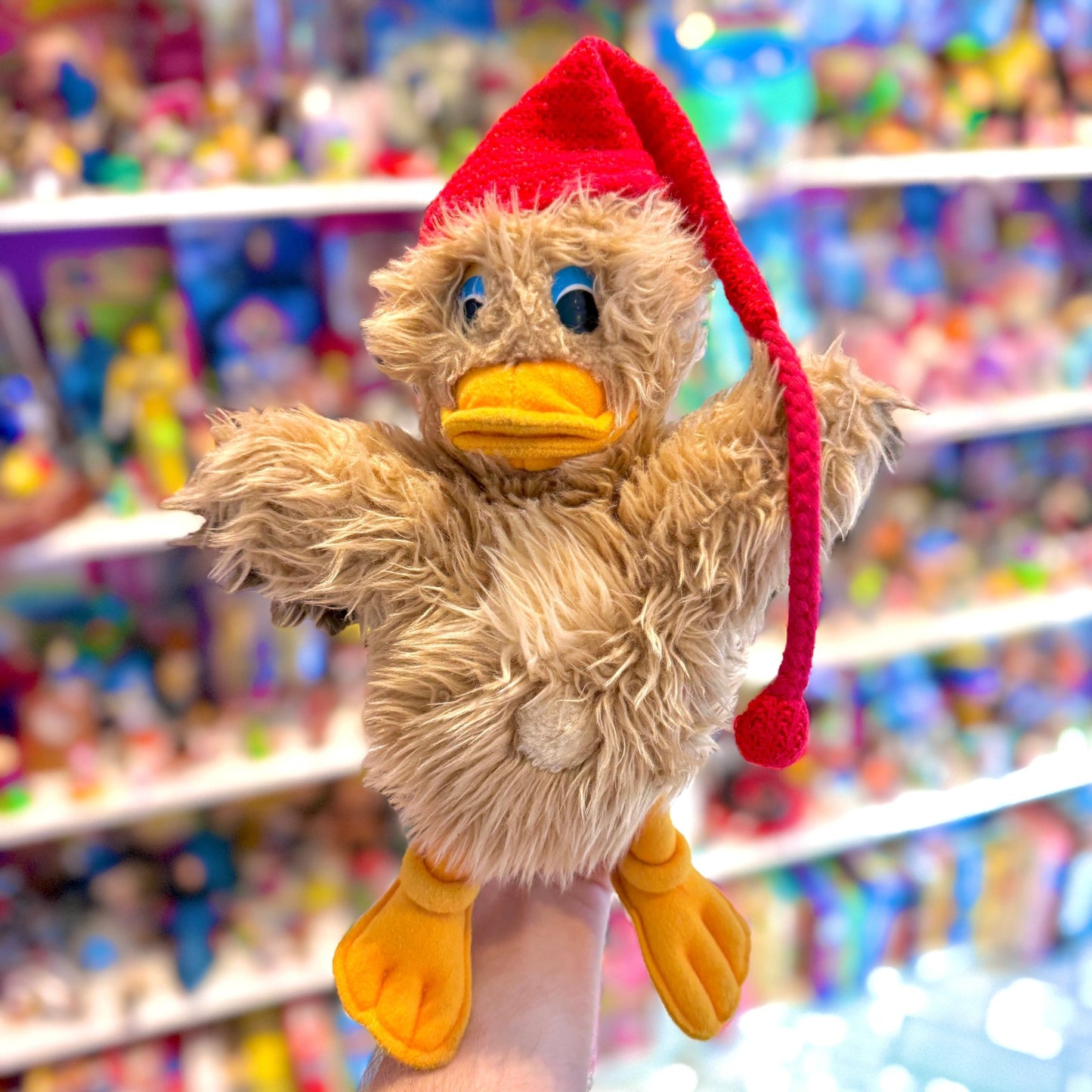 Bamses Julerejse: Ælling Nissehue Bamse Tøjdyr Plush (danish advent calendar, 90s) - PopCultGang