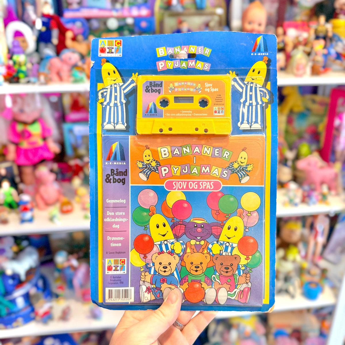 Bananer I Pyjamas: Sjov Og Spas - Lyt og Læs / Bånd og Bog (danish book and casette tape, 90s) - PopCultGang