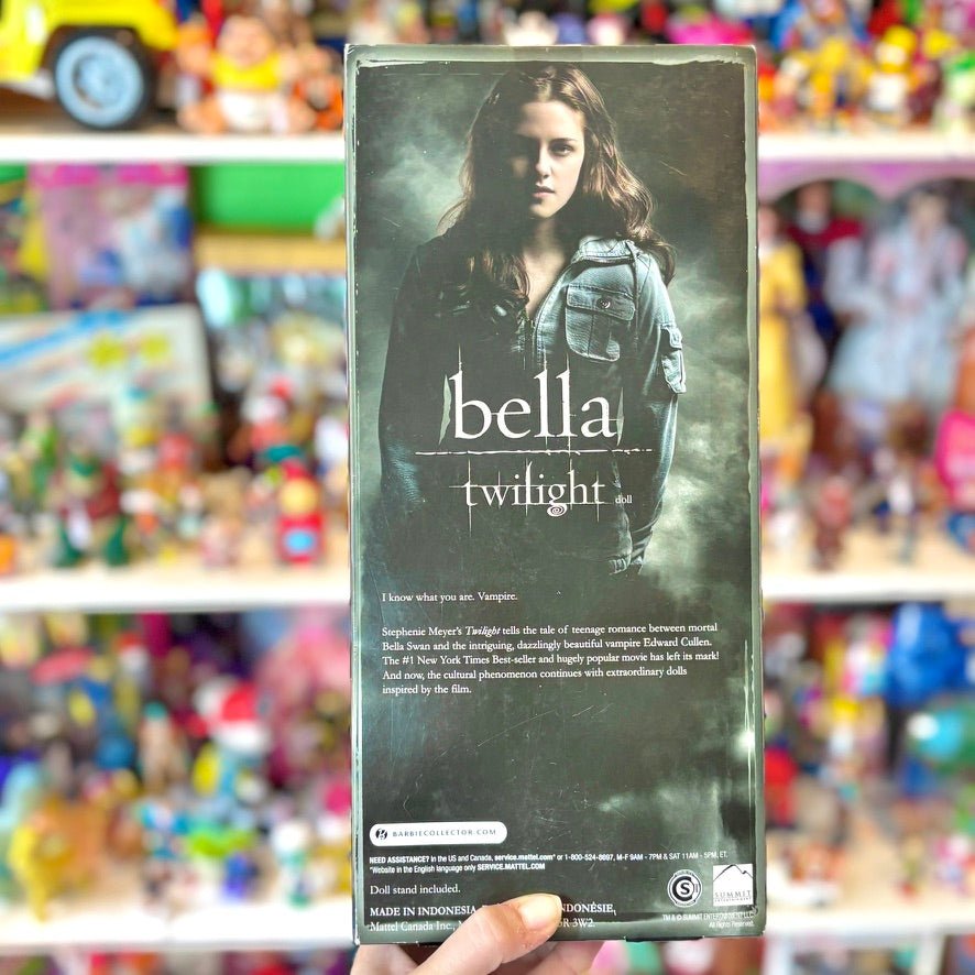 Barbie: Pink Label - Twillight Saga - Bella Doll (Mattel, 2009) - PopCultGang