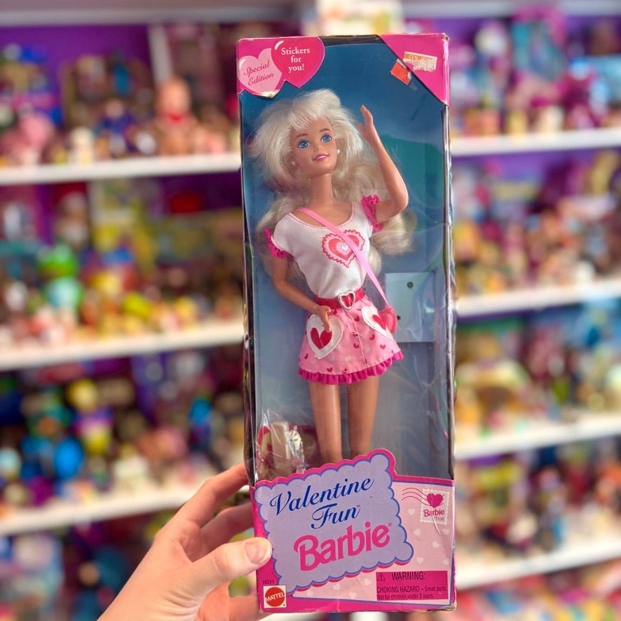 Barbie: Valentine Fun Doll (Mattel, 1996) - PopCultGang