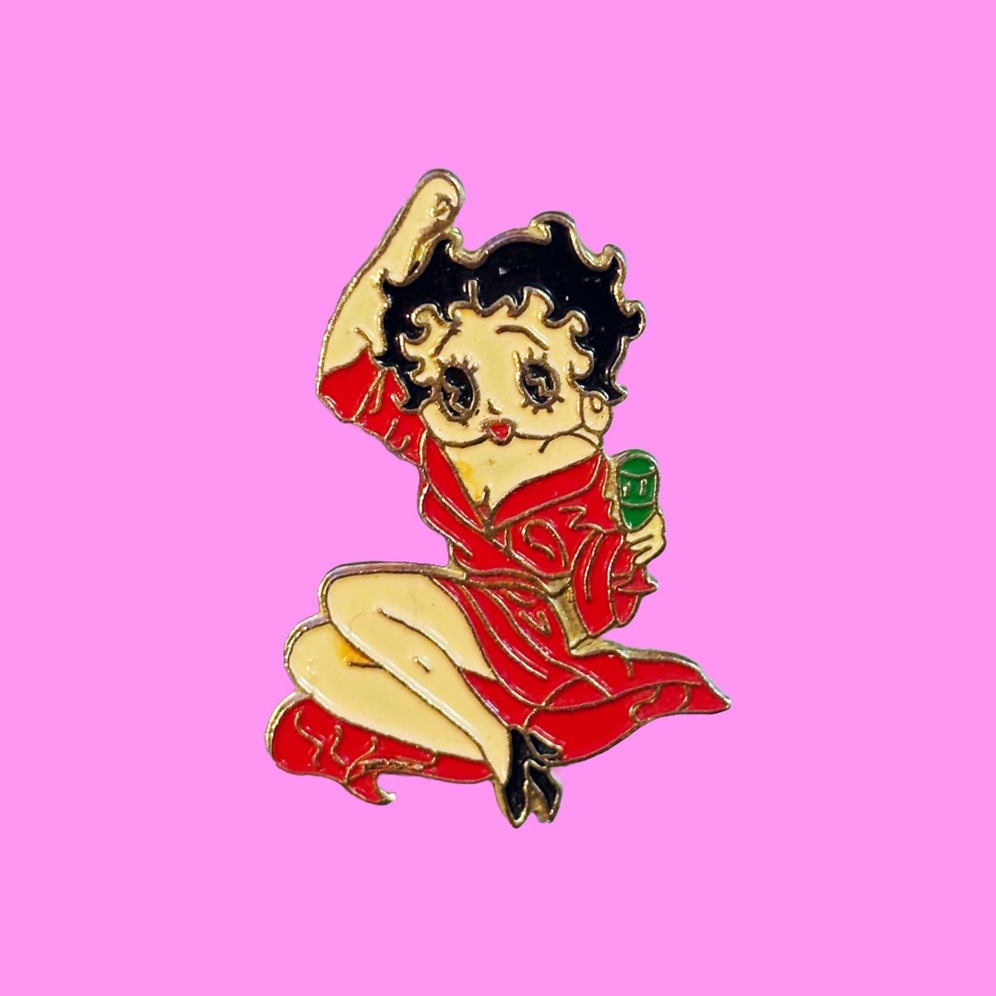 Betty Boop Showing Off Enamel Pin (80s) - PopCultGang