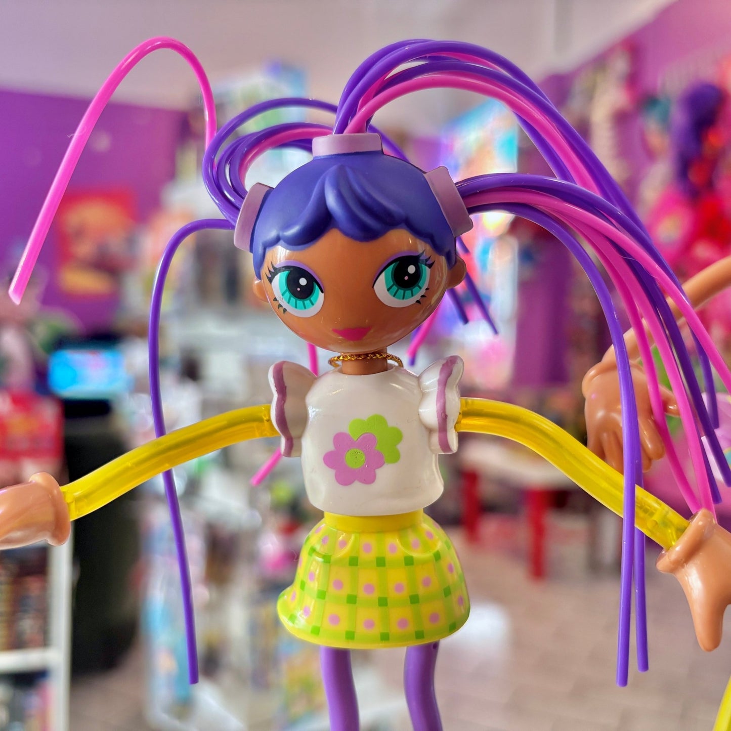 Betty Spaghetty: My Little Sis Tea Party - Emily and Hannah (2000s) - PopCultGang