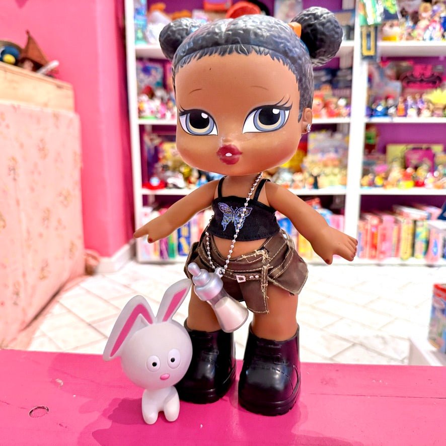 Big Bratz Babyz: Sasha & Bunny Boo Doll (2005) - PopCultGang