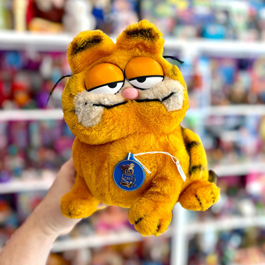 Big Garfield Plush (80s) - PopCultGang