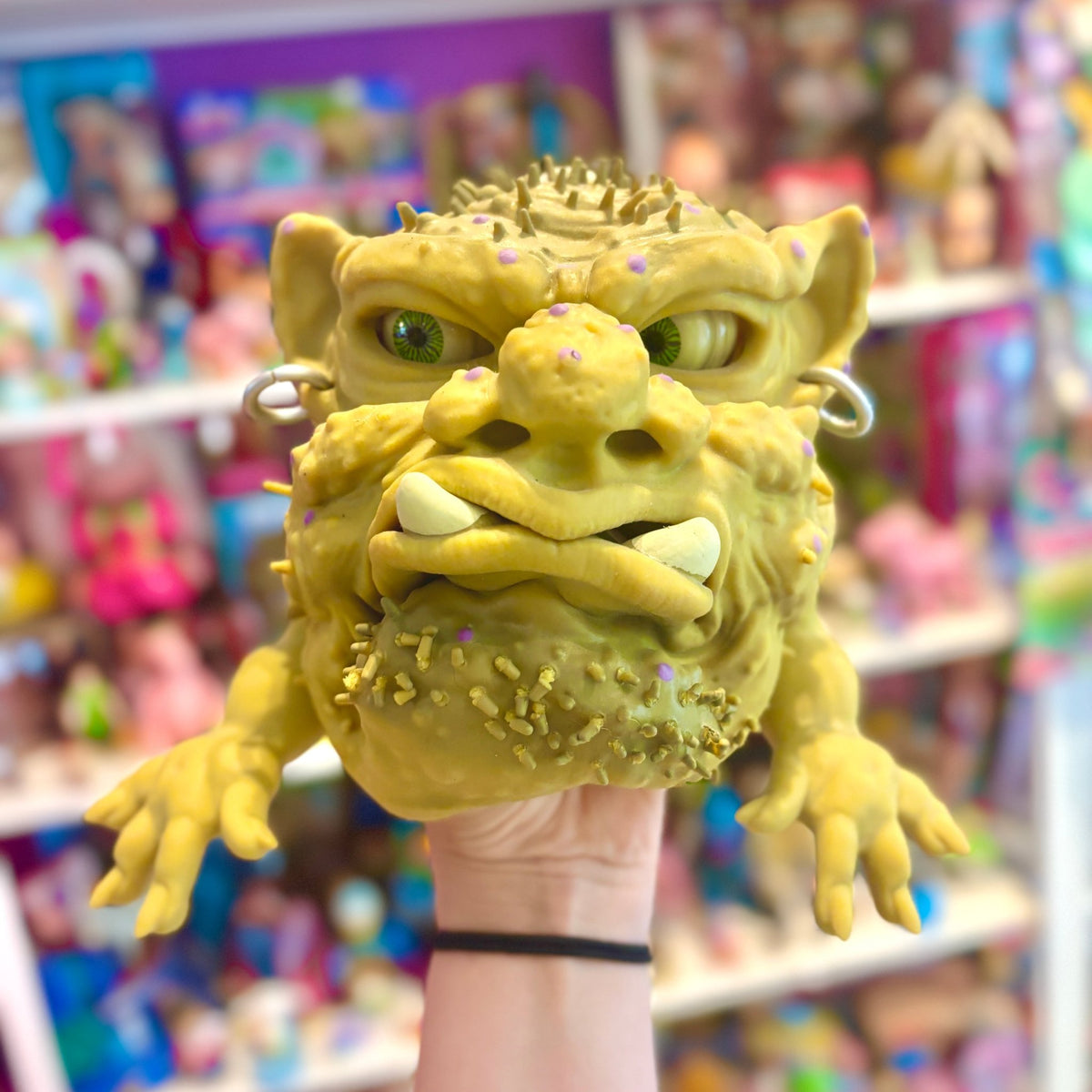 Boglins: King Topor - Monster Hand Puppet With Moveable Eyes (2021) - PopCultGang
