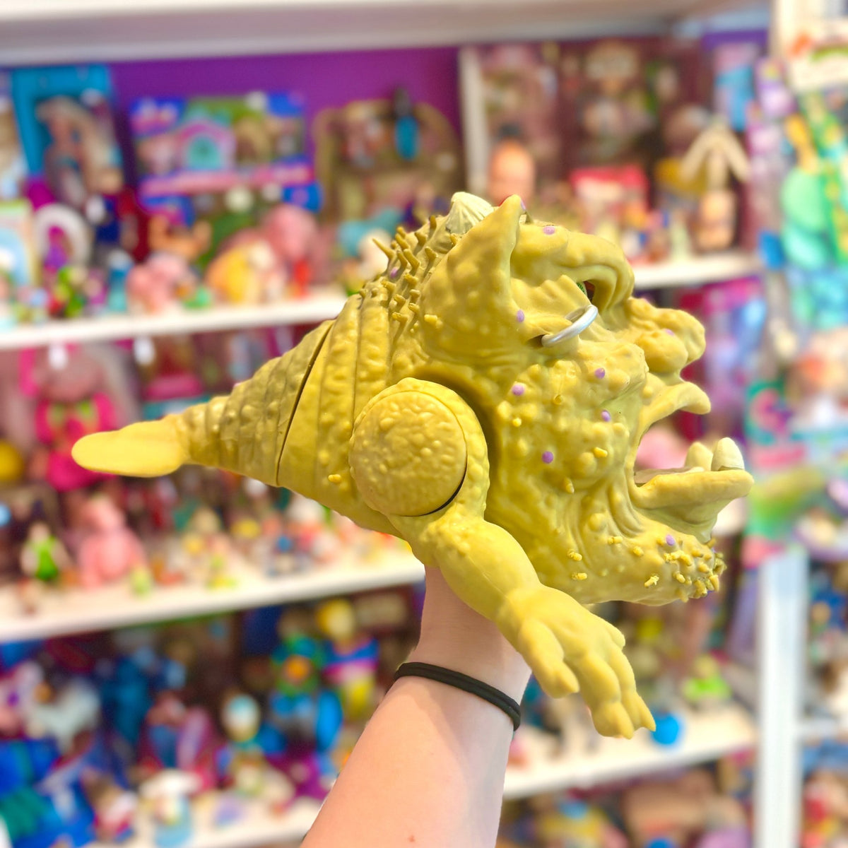 Boglins: King Topor - Monster Hand Puppet With Moveable Eyes (2021) - PopCultGang