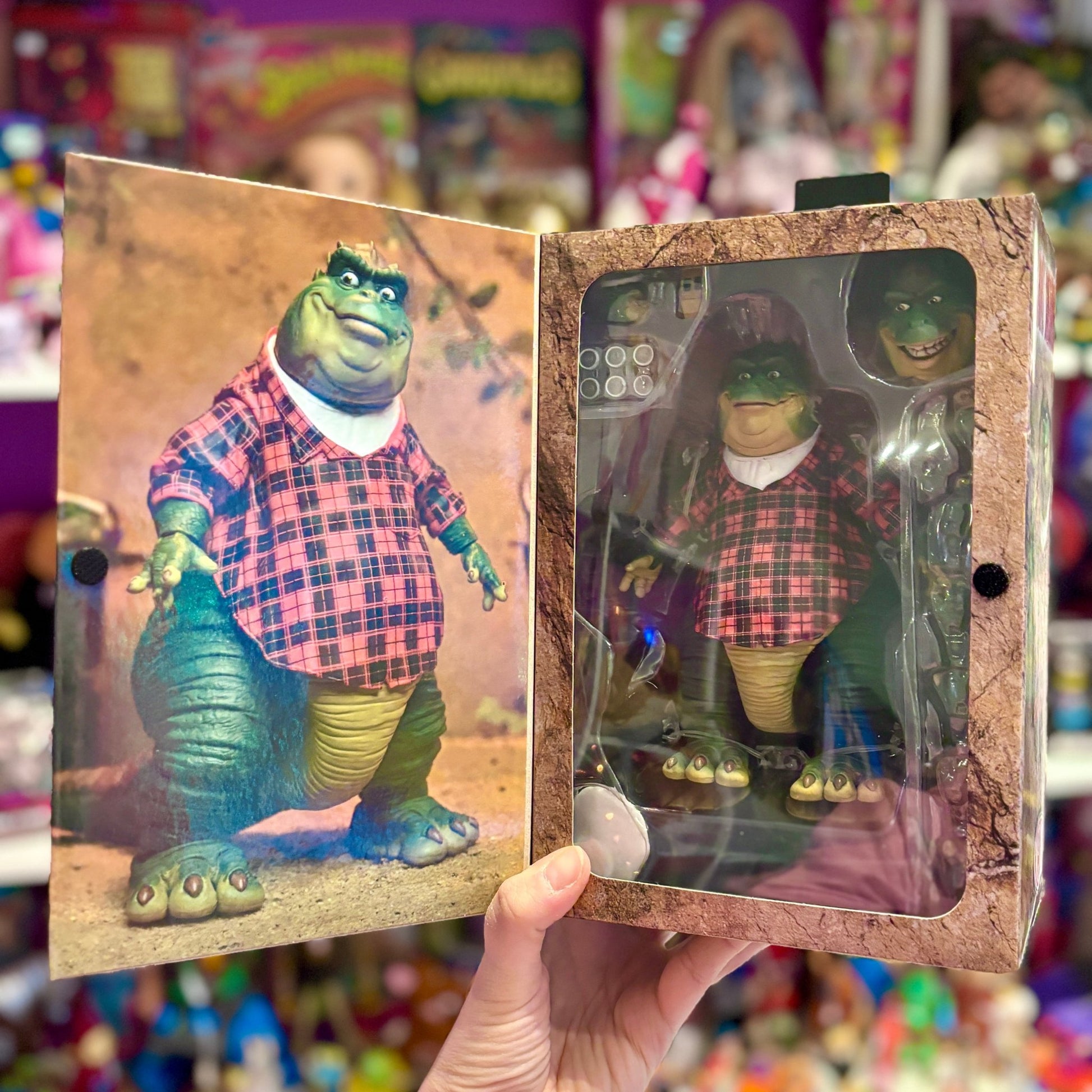 Dinosaurs: Earl Sinclair Ultimate Action Figure 18 cm (Neca) - PopCultGang