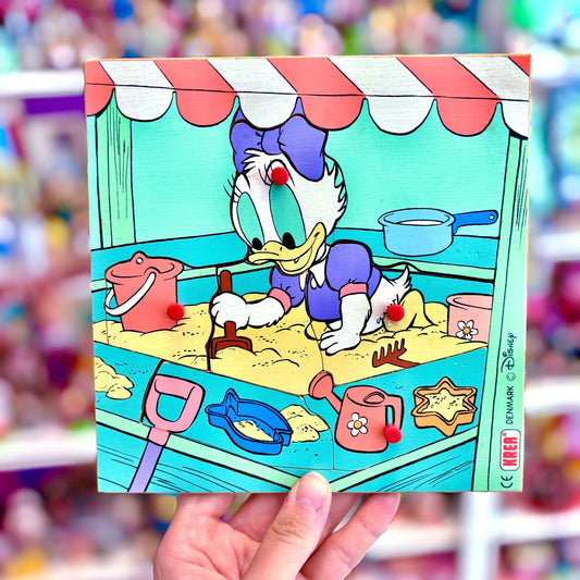 Disney Babies: Daisy Duck Baby Wooden Puzzle (3 pieces, 80s) - PopCultGang