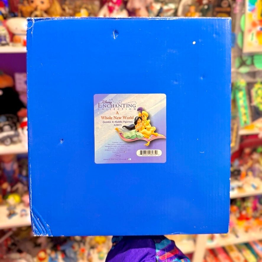 Disney: Enchanting Collection - Enesco "A Whole World" Jasmine and Aladdin - Resin Figurine Statue - A28075 (Disney Store, 2017) - PopCultGang