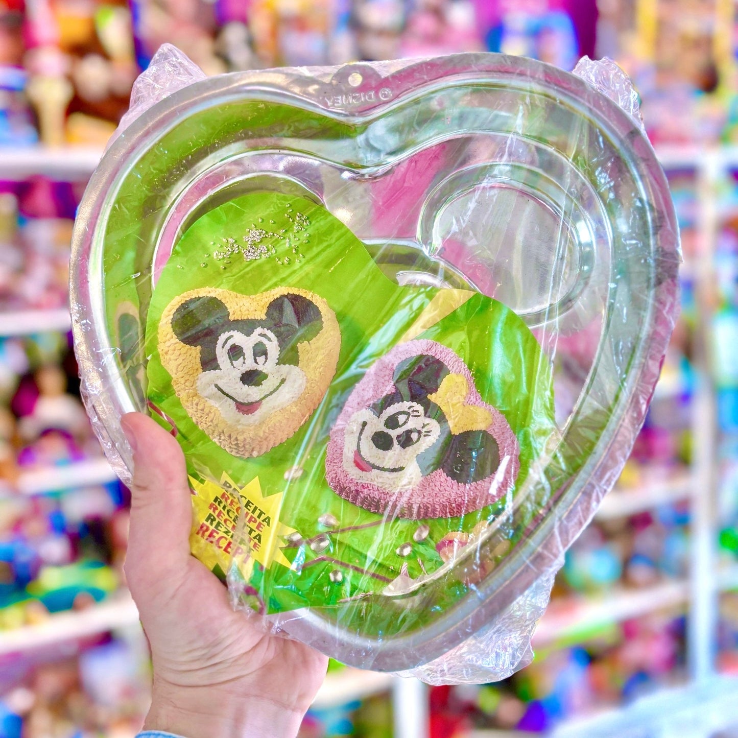 Disney Mickey & Minnie Mouse Cake Pan - PopCultGang