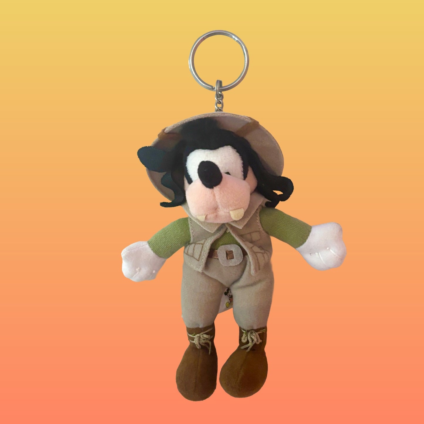 Disney World: Goofy on Safari Plush Keychain/Bag Charm (Disney) - PopCultGang