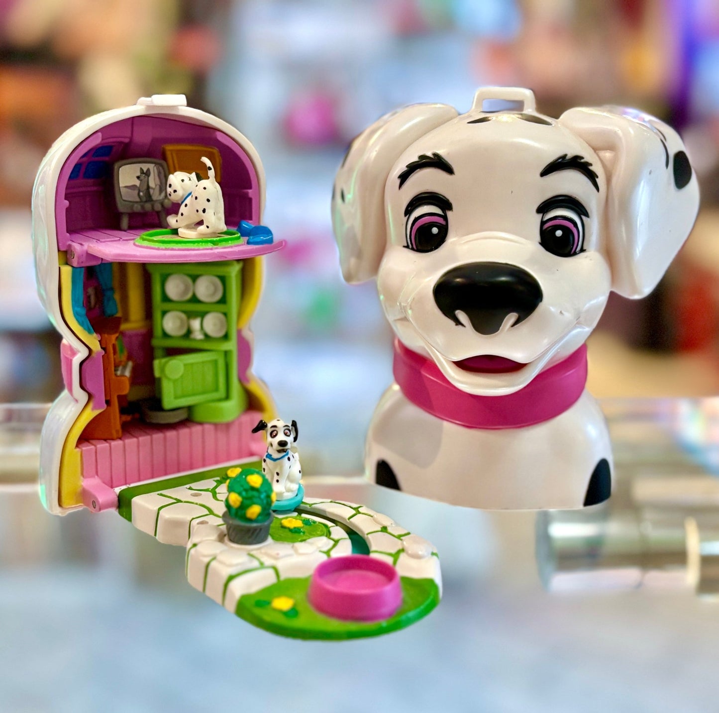 Disney's 101 Dalmatians: Perdita Dog Head Playset (90s) - PopCultGang