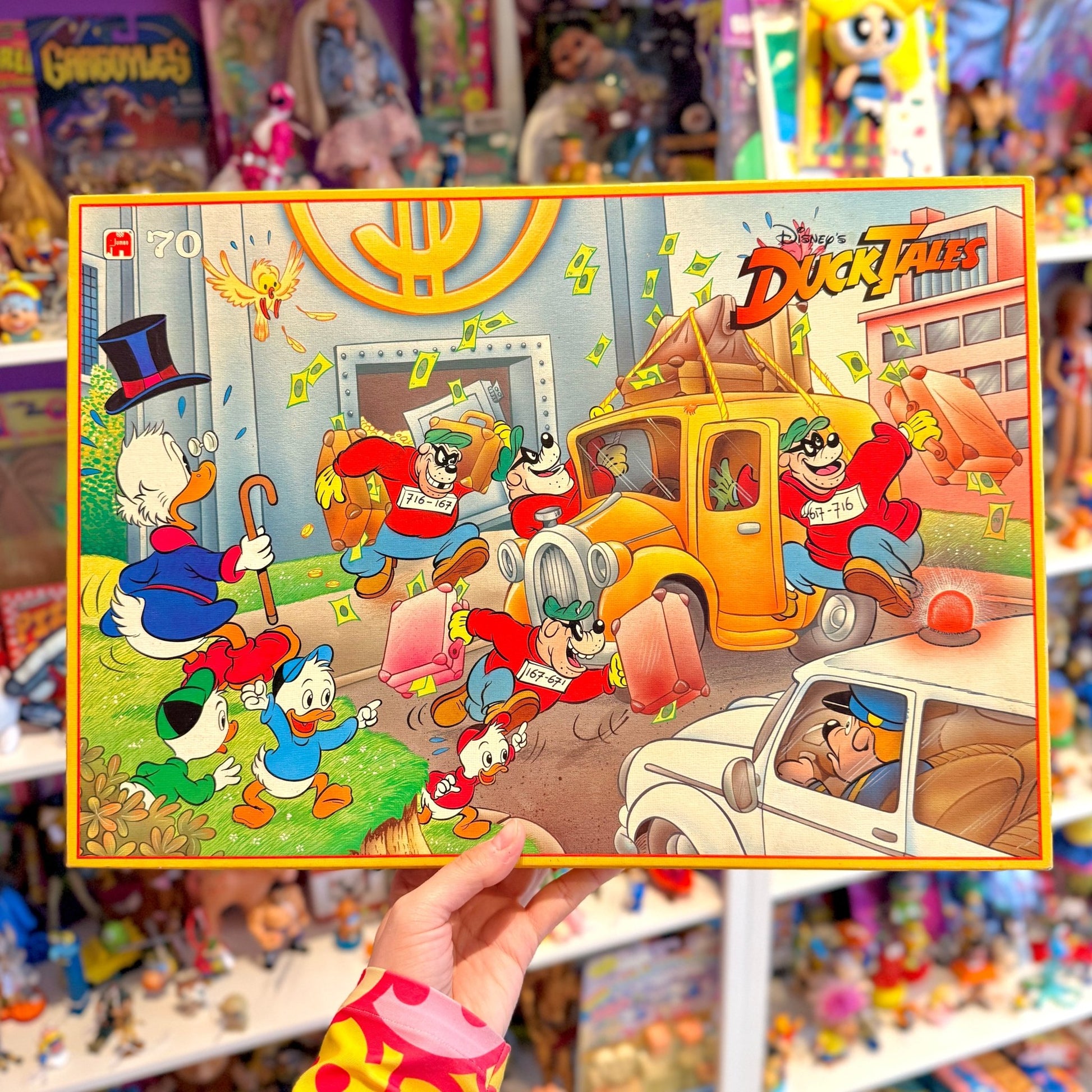 Disney’s Ducktales: Beagle Boys Robbing Uncle Scrooge Puzzle (70 pieces, 1980s) - PopCultGang