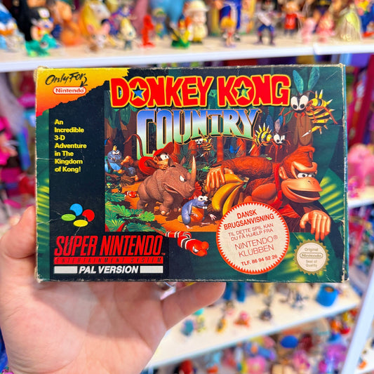 Donkey Kong Country (boxed, SNES) - PopCultGang