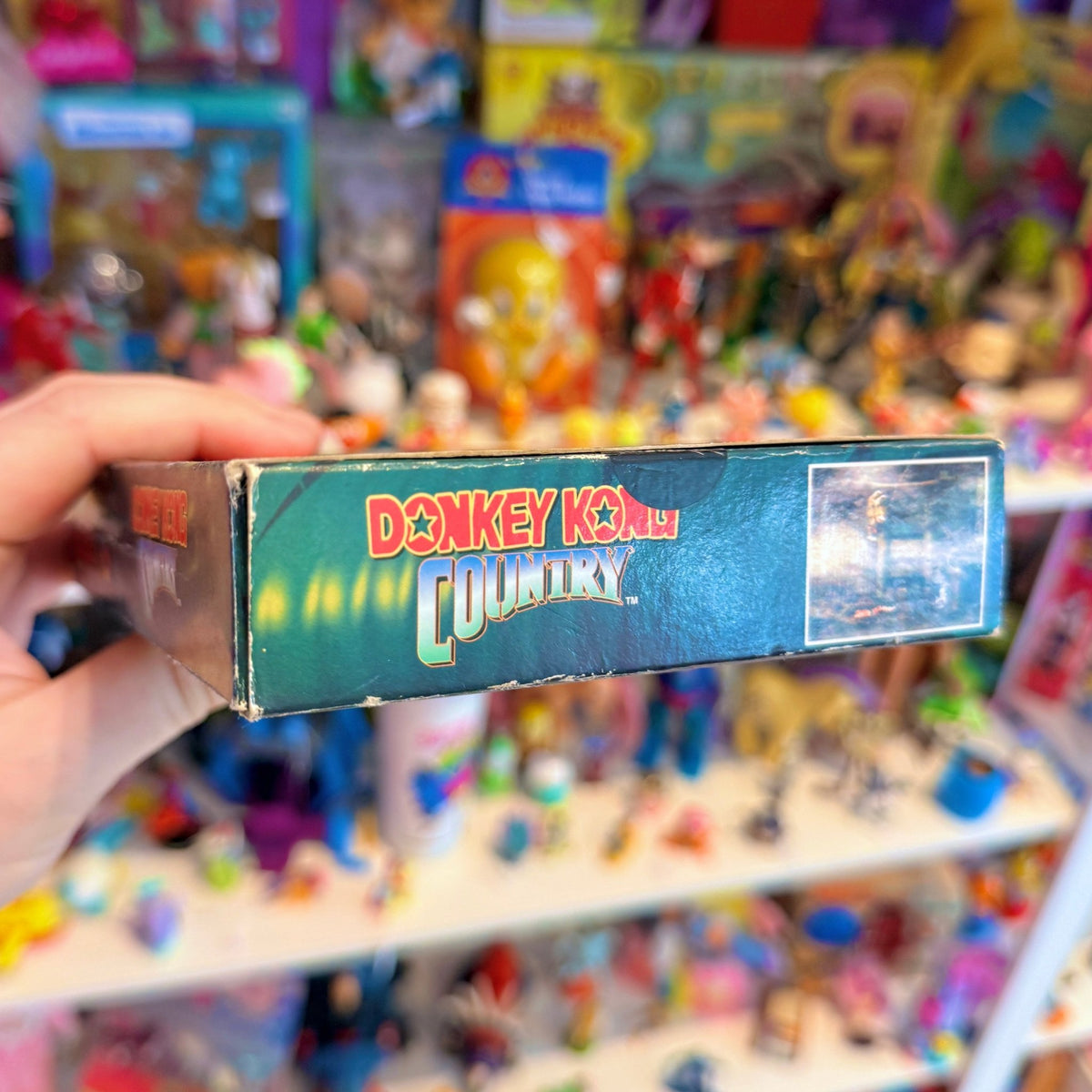 Donkey Kong Country (boxed, SNES) - PopCultGang