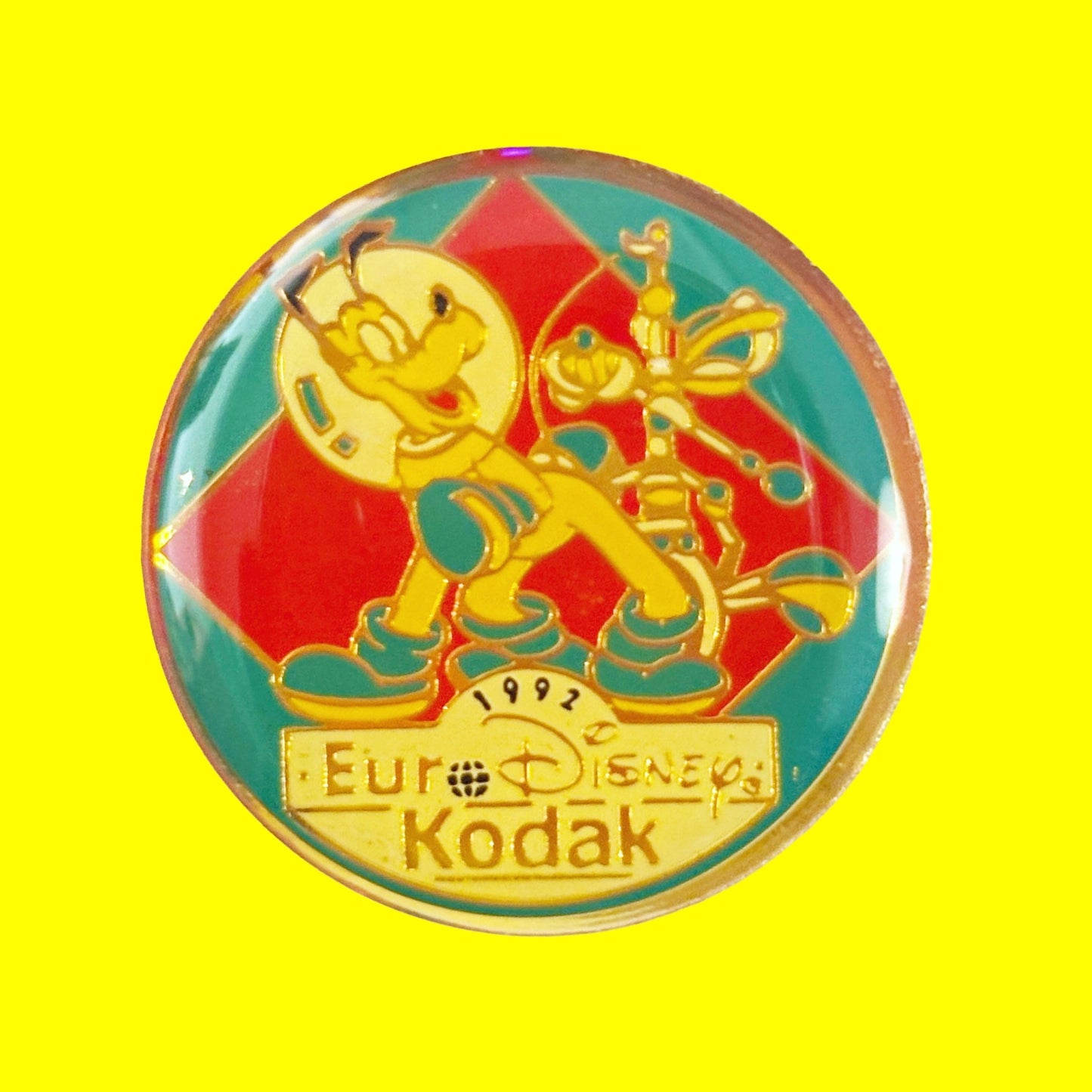 Euro Disney Park: Grand Opening Enamel Pin Buttons Mickey, Donald Duck, Pluto, Minnie (Kodak, 1992) - PopCultGang