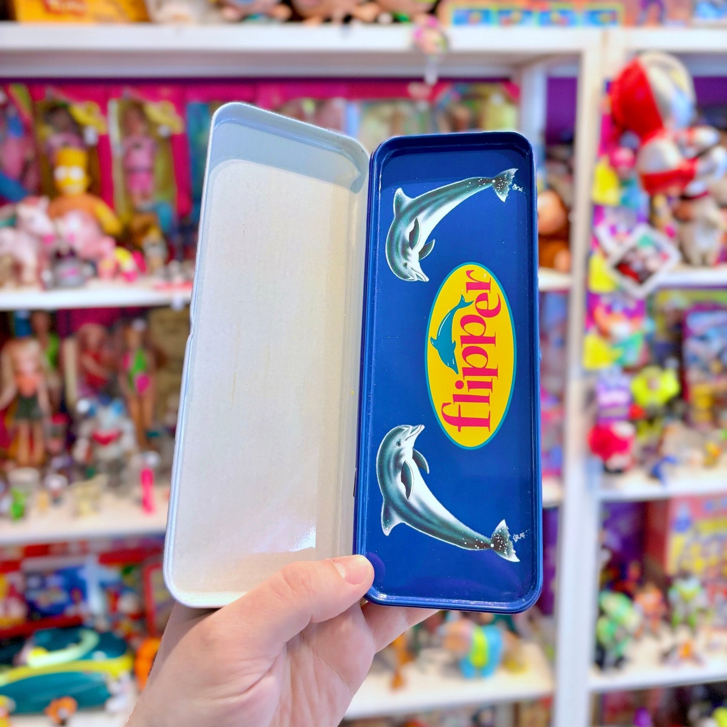 Flipper: Metal Pencil Case (90s) - PopCultGang