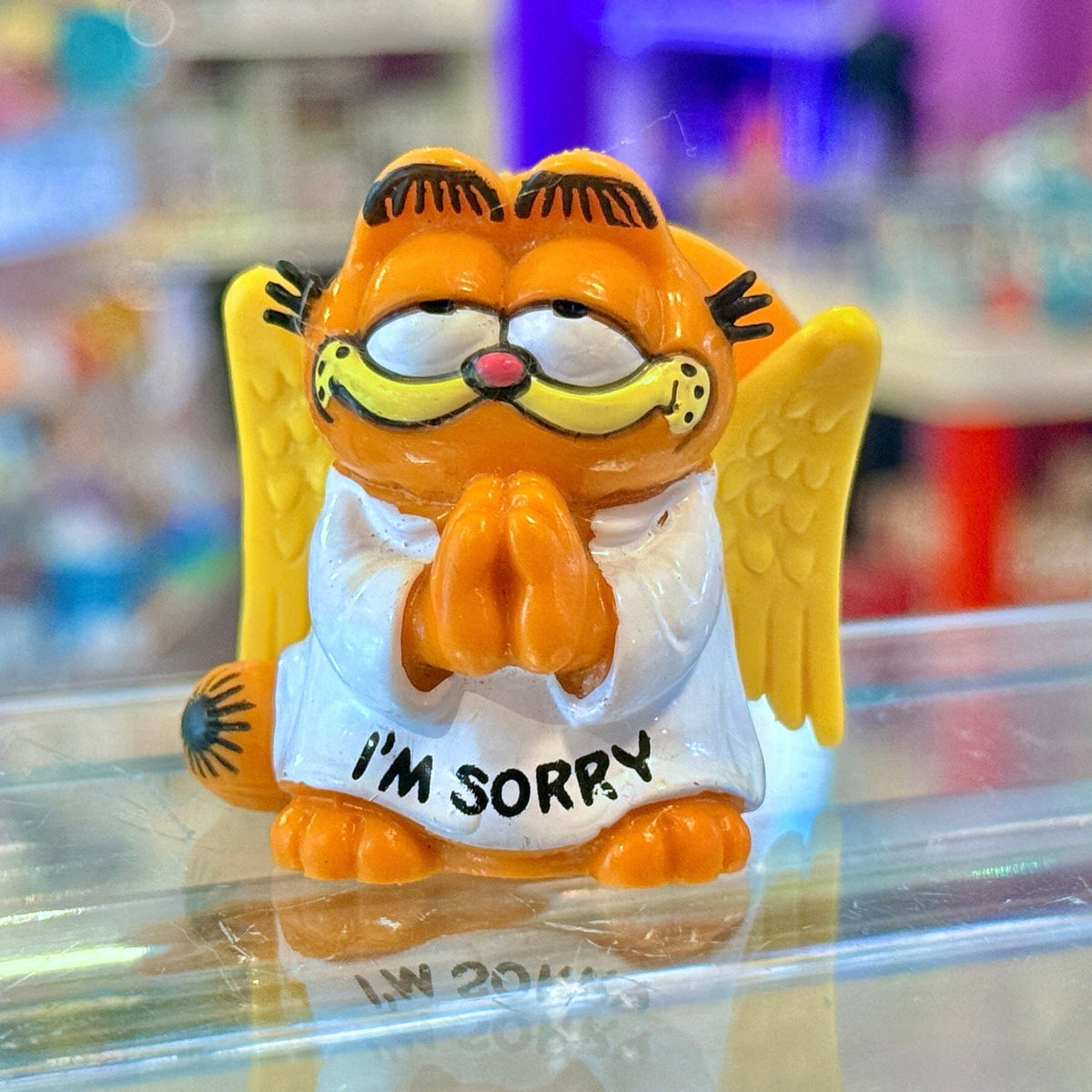 Garfield As Angel "I'm Sorry" Suction Cup PVC Figure (80s) - PopCultGang