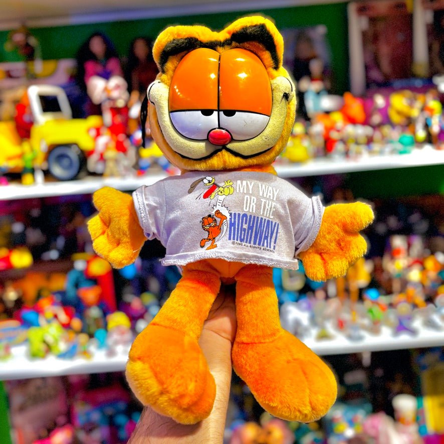 Garfield "My Way Or The Highway" Plush (90s) - PopCultGang