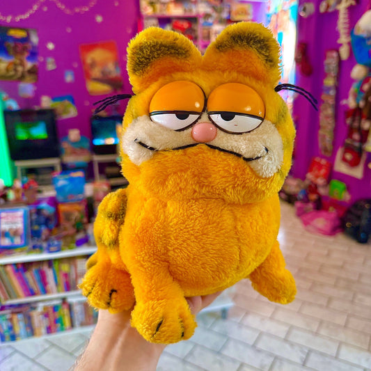 Garfield Sitting Plush 23 cm (80s) - PopCultGang