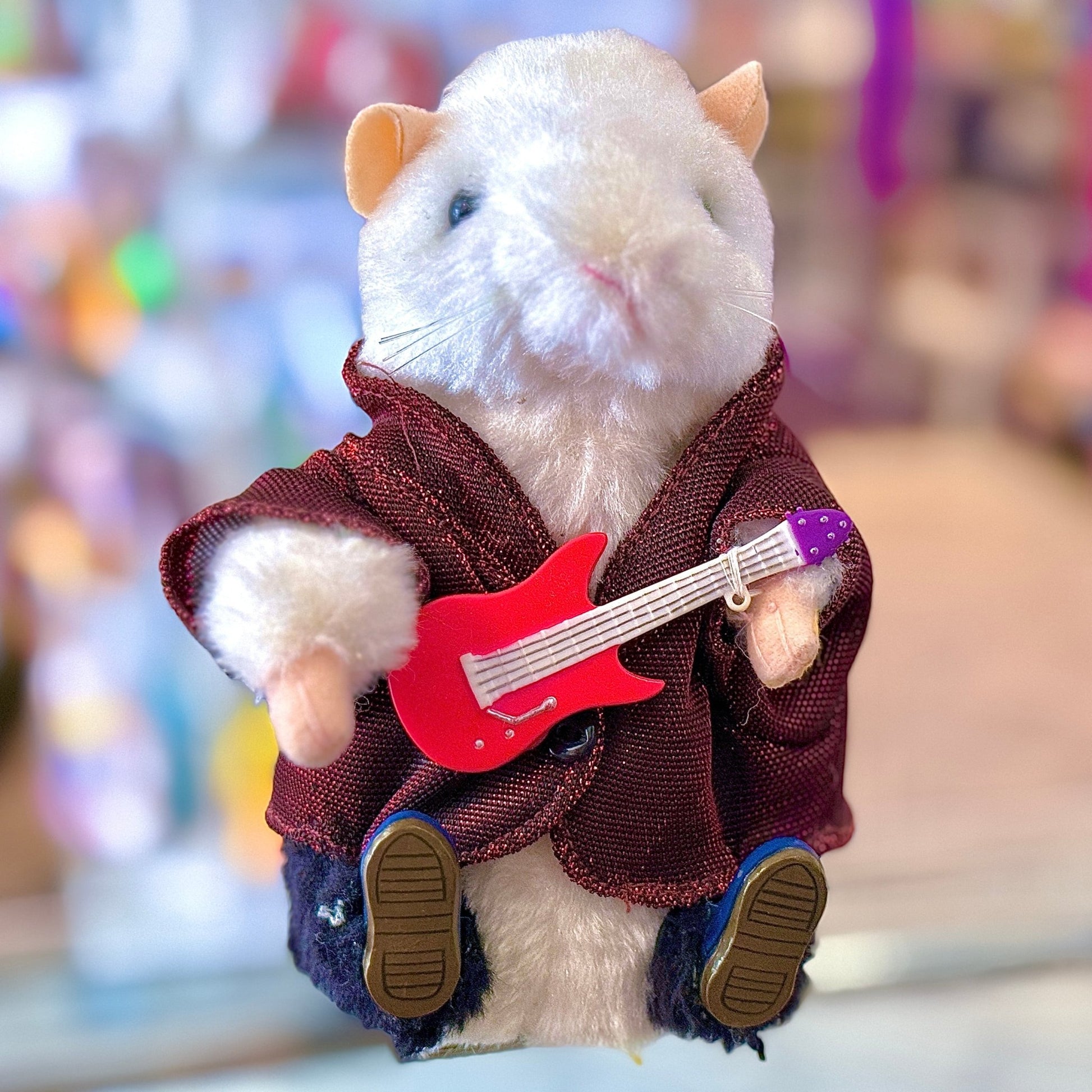 Gemmy Hamsters: Hamster Singing Old Time Rock N Roll (2001) - PopCultGang