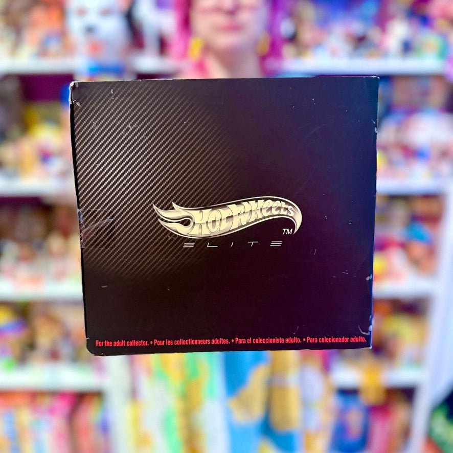 Ghostbusters: Ecto - 1 - Hot Wheels Elite 1:18 Diecast Model Car (NIB, 2011) - PopCultGang