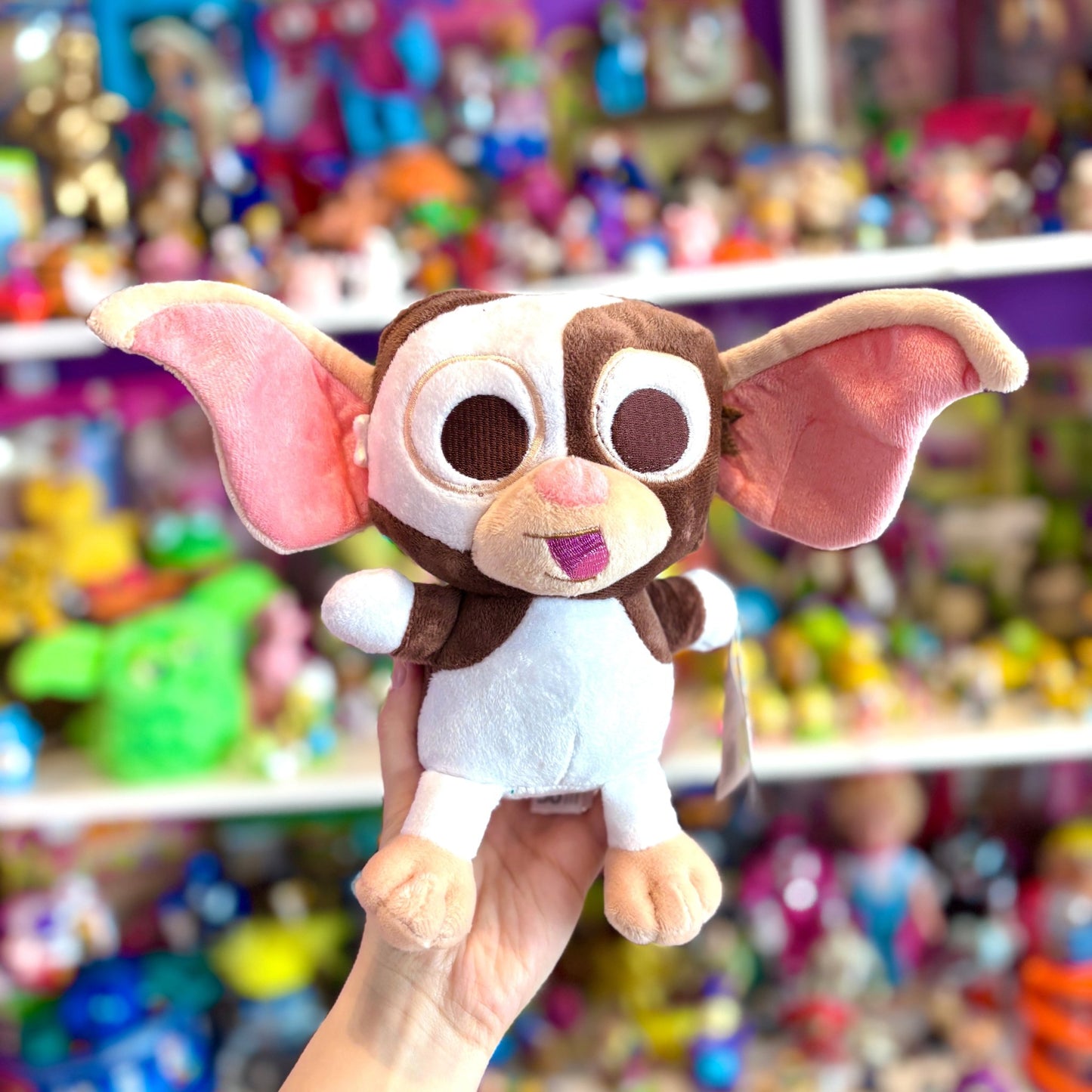 Gremlins: Gizmo Stripe 19 cm Plush Figure (Play By Play) - PopCultGang
