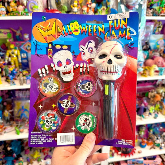 Halloween Fun Game - Skull Flashlight with Caps/Pogs (90s) - PopCultGang